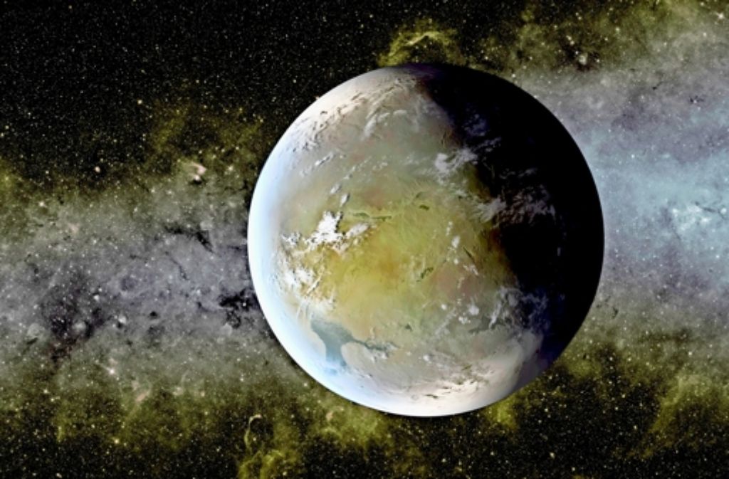 Weil man Exoplaneten noch nicht fotografieren kann, greifen die Raumfahrtagenturen auf künstlerische Bilder zurück. Hier ist Kepler 62f zu sehen, einer der ersten erdähnlichen Planeten außerhalb des Sonnensystems. Er ist 1200 Lichtjahre entfernt. In einer Bildergalerie zeigen wir die acht Planeten des Sonnensystems in teils ungewöhnlichen Aufnahmen.