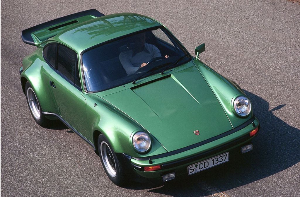Der Porsche 911 Turbo aus dem Jahrgang 1975 war der erste Porsche-Straßensportwagen mit Turbo-Motor und setzte in Sachen Beschleunigung neue Maßstäbe.