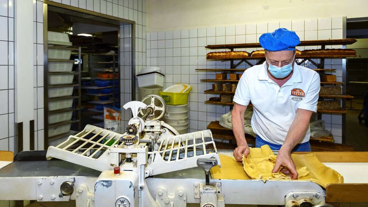  Am 30. Juni gehen in der Traditionsbäckerei „Vetter-Faig“ in Schönaich die Lichter aus. 112 Jahre nach der Gründung schließen Norbert und Suse Faig den Betrieb. Der Nachfolger eröffnet an anderer Stelle im Ort. 