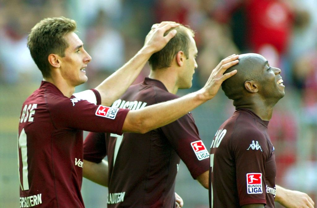 Der heutige WM-Rekordtorschütze Miroslav Klose (li.) startete seine Profkarriere zwischen 2000 und 2004 beim FCK. Dann ging er zu Werder Bremen.
