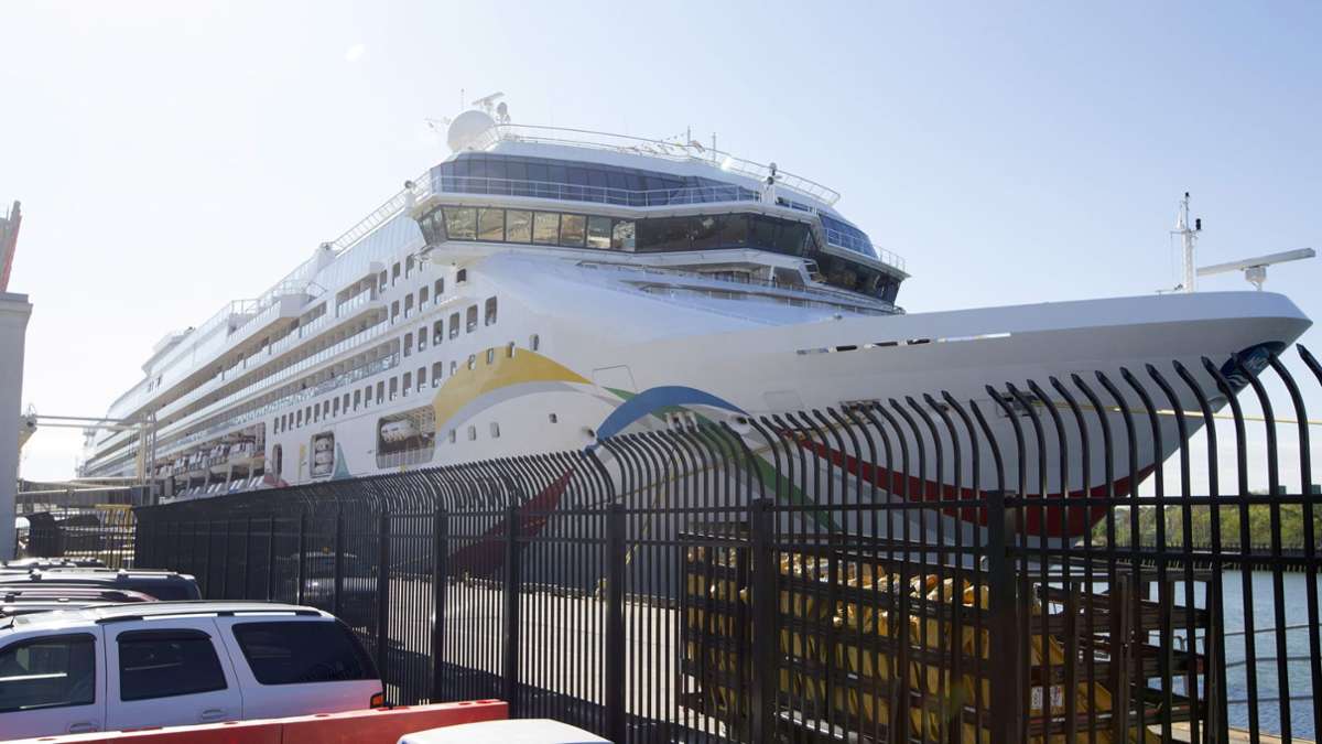 Kreuzfahrtschiff vor Mauritius: Passagiere können nach Cholera-Verdacht von Bord - Kritik an Reederei