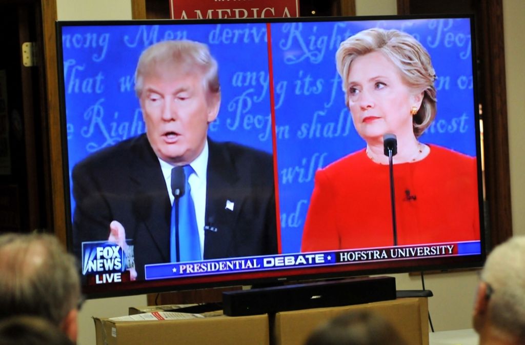 Die Präsidentschaftskandidaten Donald Trump und Hillary Clinton haben sich zum ersten TV Duell getroffen.