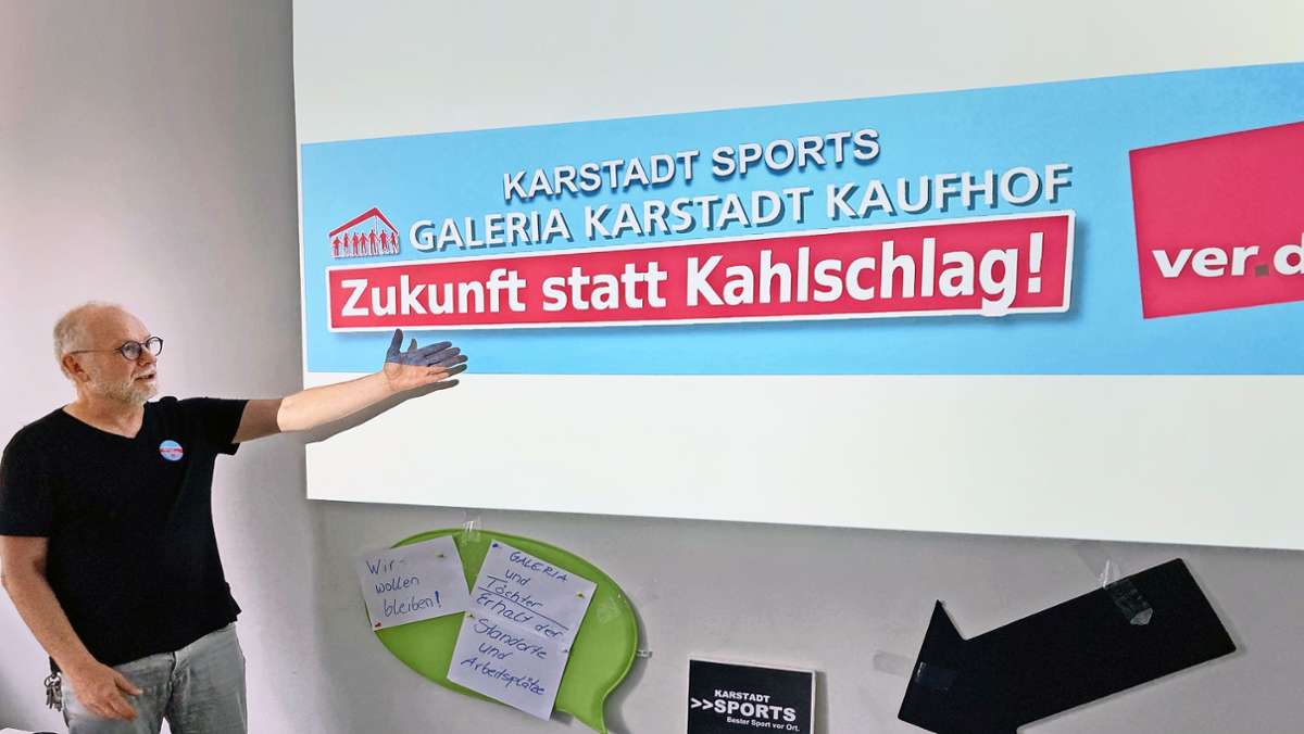  Neben Karstadt Sports wird auch die Feinkostabteilung von Kaufhof auf der Königstraße geschlossen. Die Gewerkschaft Verdi spricht von einem „Kahlschlag“ und kritisiert OB Fritz Kuhn scharf für dessen Umgang mit dem Standort Stuttgart. 