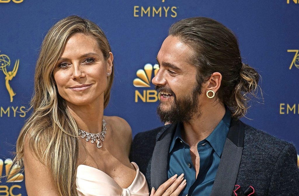 Man beachte den Schmuck: Heidi Klum trifft mit Tom Kaulitz von der Band Tokio Hotel zur Verleihung der 70. Primetime Emmy Awards 2018 in Los Angeles ein.