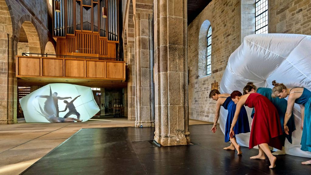 Martinskirche in Sindelfingen: Tanz in leerem Gotteshaus