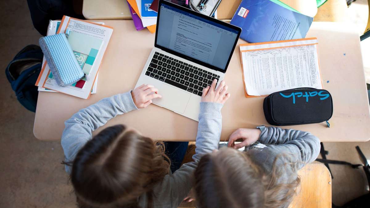 Schulen in Baden-Württemberg: Land macht Tempo beim Laptop-Einkauf
