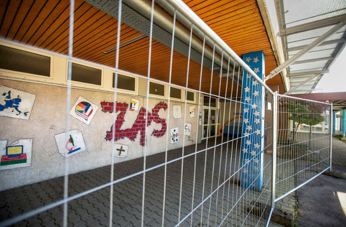 PCB-Belastung an Esslinger Schulen: Ein Schulhaus wird Stück für Stück zerlegt