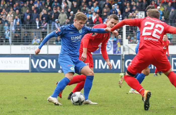 Stuttgarter Kickers gegen FC Holzhausen: Holzhausen stoppt die Siegesserie der Kickers