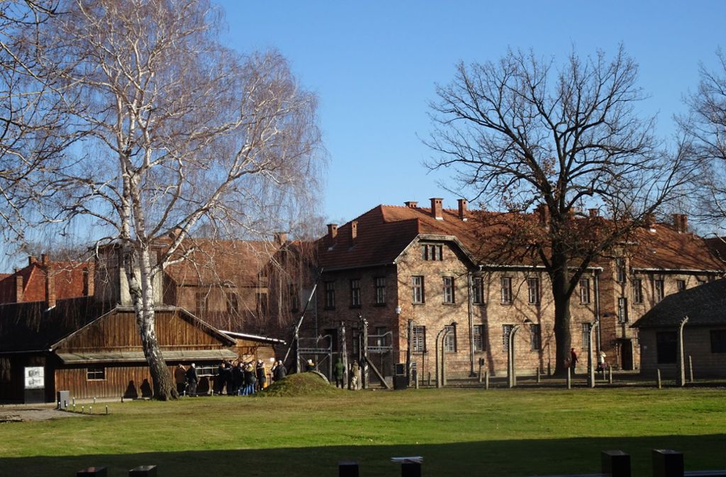 Das Stammlager Auschwitz I war eine Kaserne, bevor die Nationalsozialisten dort nach dem Überfall auf Polen ein Konzentrationslager für politische Häftlinge einrichteten.