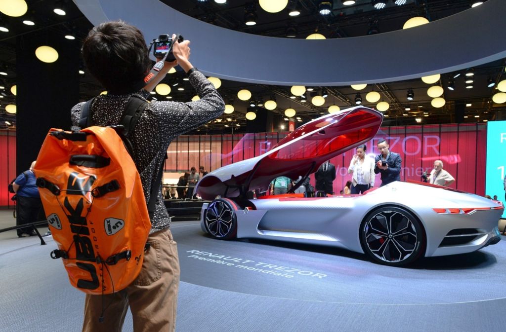 Mit der Elektro-Studie „Trezor“ gibt Renault einen Ausblick auf das Design der Zukunft.