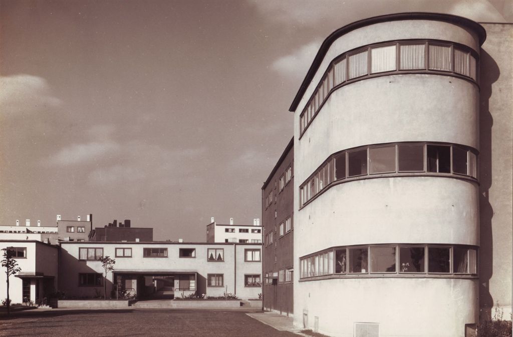 Siedlung Römerstadt – Wohnzeile mit Ladengeschäft in der Hadrianstraße, um 1928