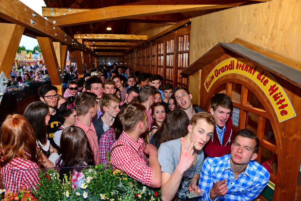Party bei Grandls auf dem Frühlingsfest in Stuttgart.