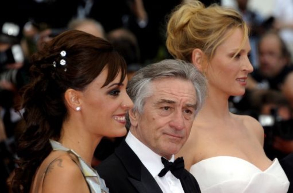 Bei den 64. Filmfestspielen von Cannes war Robert de Niro (hier mit den Schauspielerinnen Martina Gussmann und Uma Thurman) Vorsitzender der Jury.