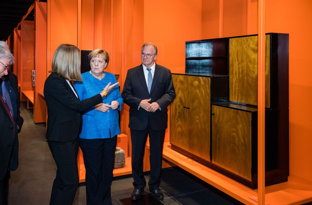 Auch Kanzlerin Merkel war bei der Eröffnung dabei.