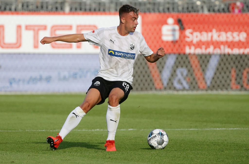 Den laufstarken Mittelfeldmann Philipp Förster (24) verpflichtete der VfB kurz vor Transferschluss für eine Ablösesumme in Höhe von drei Millionen Euro vom SV Sandhausen – es ist der Rekordtransfer in der Geschichte des Ligakonkurrenten und der zweitteuerste Stuttgarter Zugang dieses Sommers. Sein Vertag läuft bis 2023.