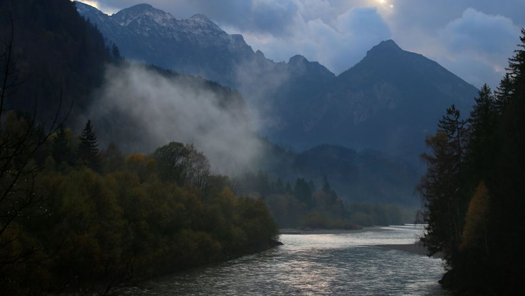 Tirol: Baden-Württemberger stürzt beim Wandern ab und stirbt