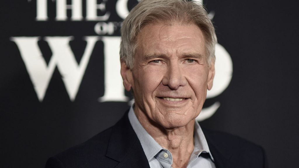  Bald taucht er wieder in seine bekannteste Rolle ein: Der US-Schauspieler Harrison Ford hat angekündigt, dass die aufgeschobenen Dreharbeiten zum fünften Teil der Filmreihe „Indiana Jones“ im Sommer beginnen sollen. 