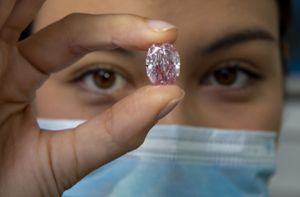 20 Millionen Euro für pinkfarbenen Diamanten