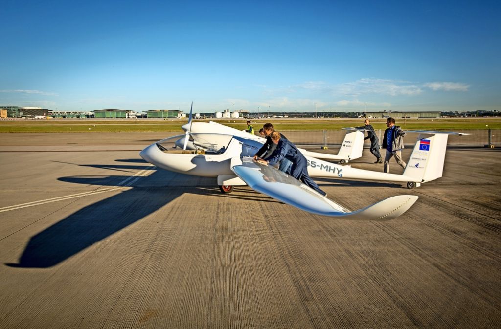 Am Stuttgarter Flughafen startete das Brennstoffflugzeug erstmals.