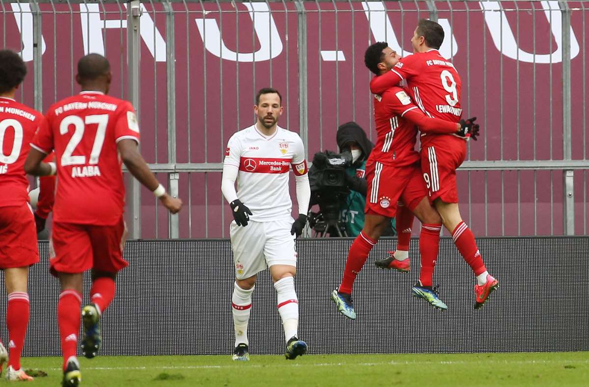 Der VfB (mit Kapitän Gonzalo Castro) muss den Bayern beim Jubeln zuschauen,