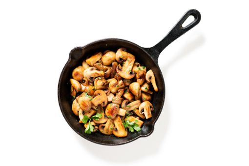 Pilze sind ein beliebtes Lebensmittel. Besonders schnell und einfach lassen sie sich in der Pfanne zubereiten.