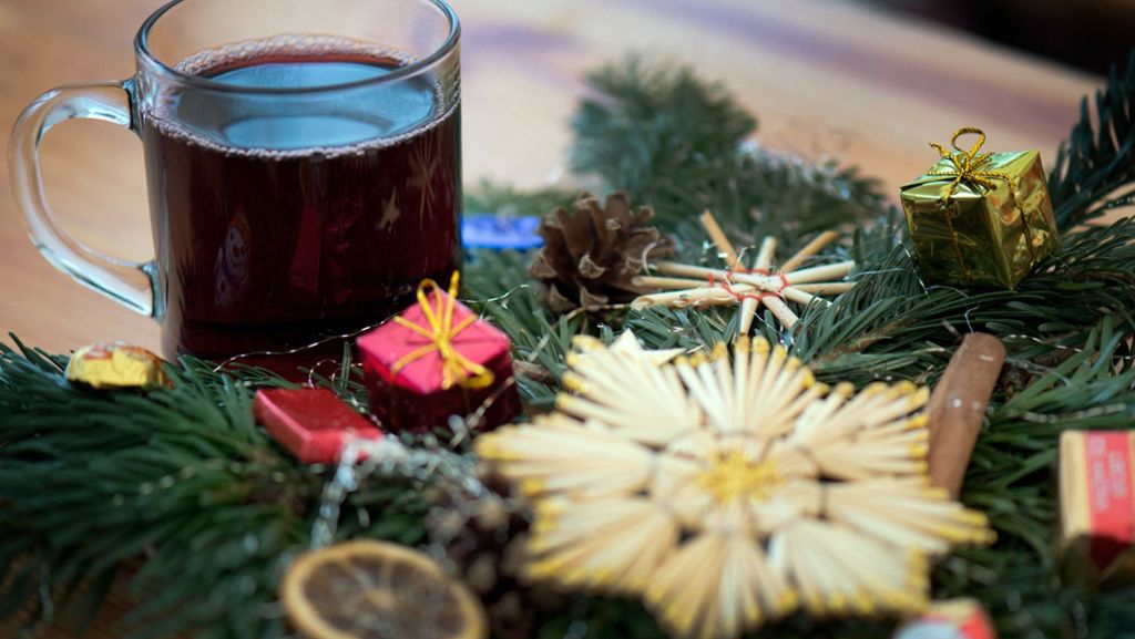  An Weihnachten und Silvester steigt der Alkoholkonsum. Man trinkt gern auch mal einen über den Durst. Eine Umfrage zeigt, dass es interessante Unterschiede gibt. 