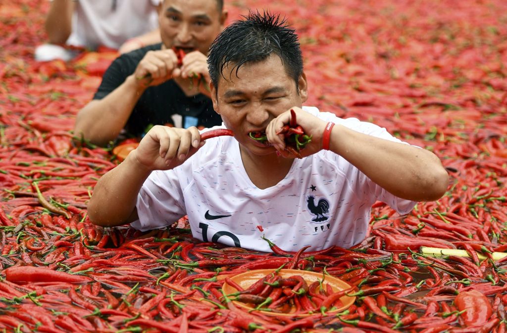 Beim Chiliwettessen im chinesischen Ningxiang kamen selbst den größten Chililiebhaber die Tränen.