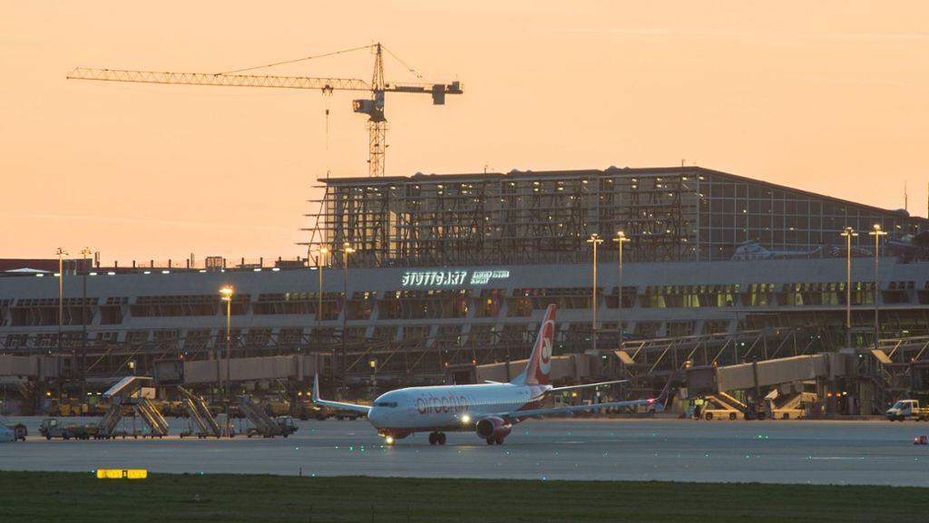 Flughafen Stuttgart: Air-Berlin-Maschine löst Alarm aus