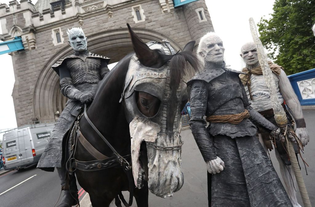 Der Night King (zu Pferd) und sein Gefolge, die White Walkers, werden in der siebten Staffel eine große Rolle spielen.