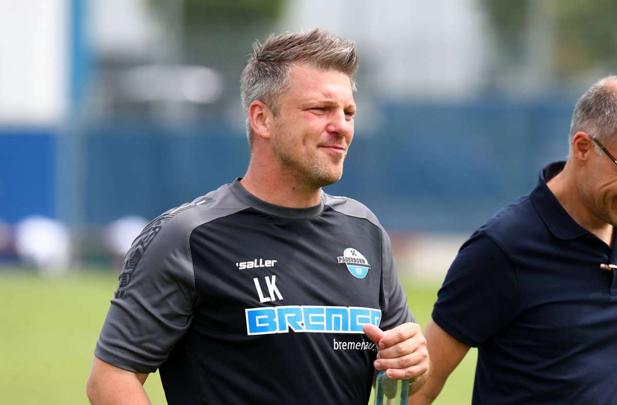 Lukas Kwasniok (40) trainiert seit dem 1. Juli den SC Paderborn. Der gebürtige Pole war zuvor für den KSC, Carl Zeiss Jena und den 1. FC Saarbrücken tätig.