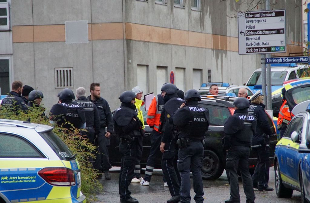 Die Polizei ist am Gymnasium Schramberg im Einsatz.