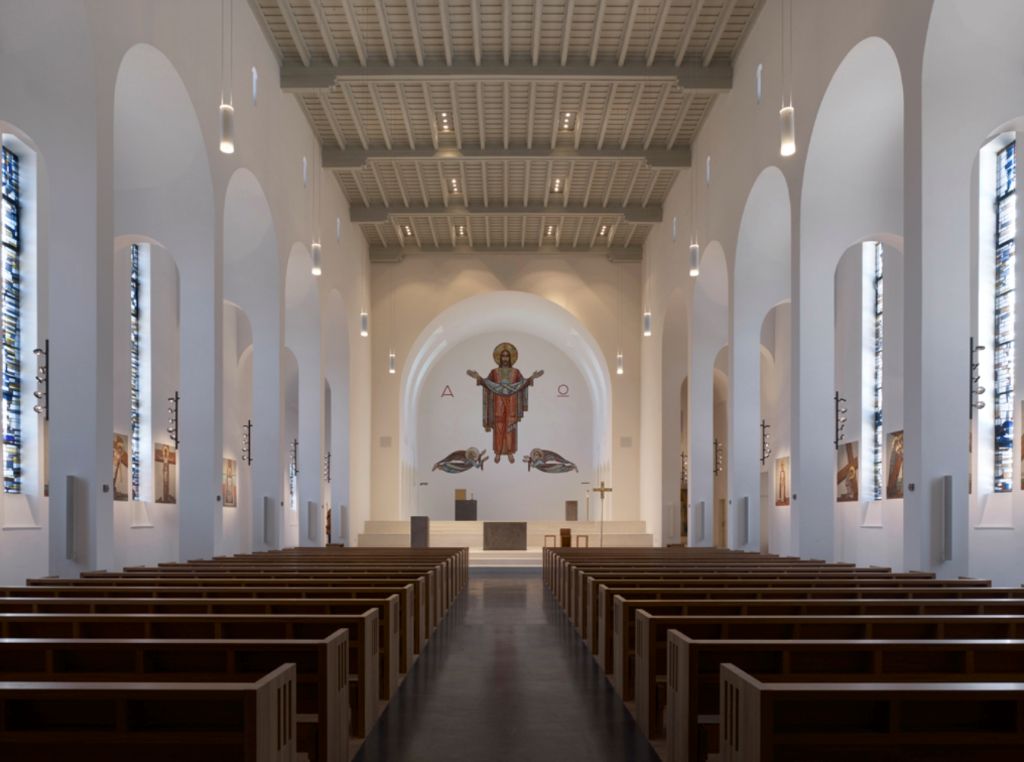 Renovierung des Innenraumes der Kirche St. Georg, Stuttgart, Architekten: Peter W. Schmidt, Bauherr: Katholisches Stadtdekanat Stuttgart