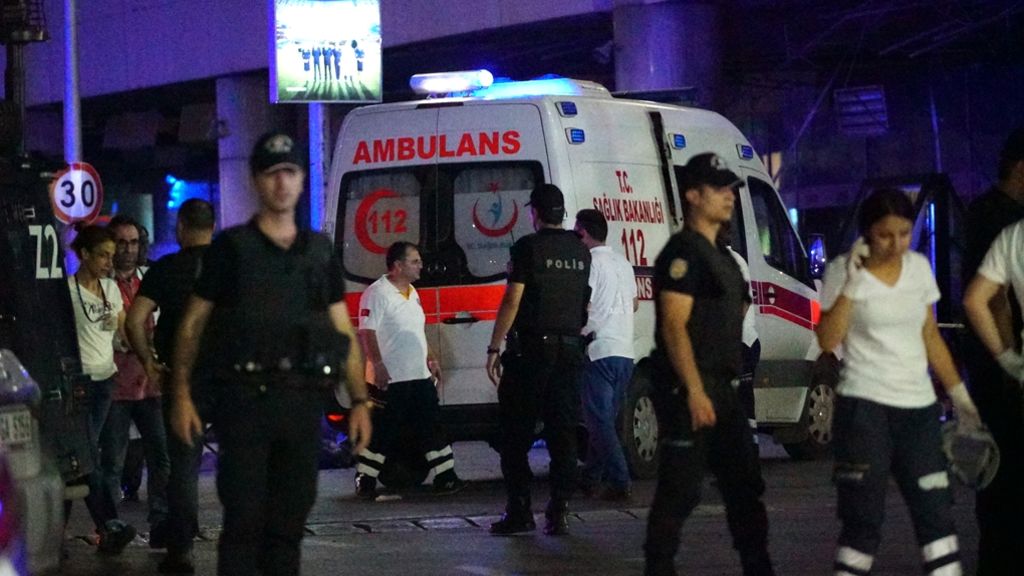 Türkei: Mindestens 28 Tote bei Anschlag auf Istanbuler Atatürk-Flughafen