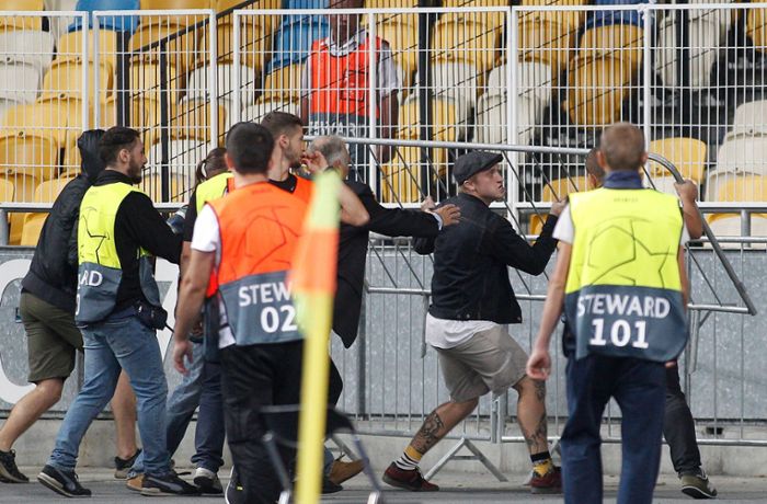 Gewaltbereite Fußballfans: Fan-Forscher: Hooliganszene ist eindeutig rechts