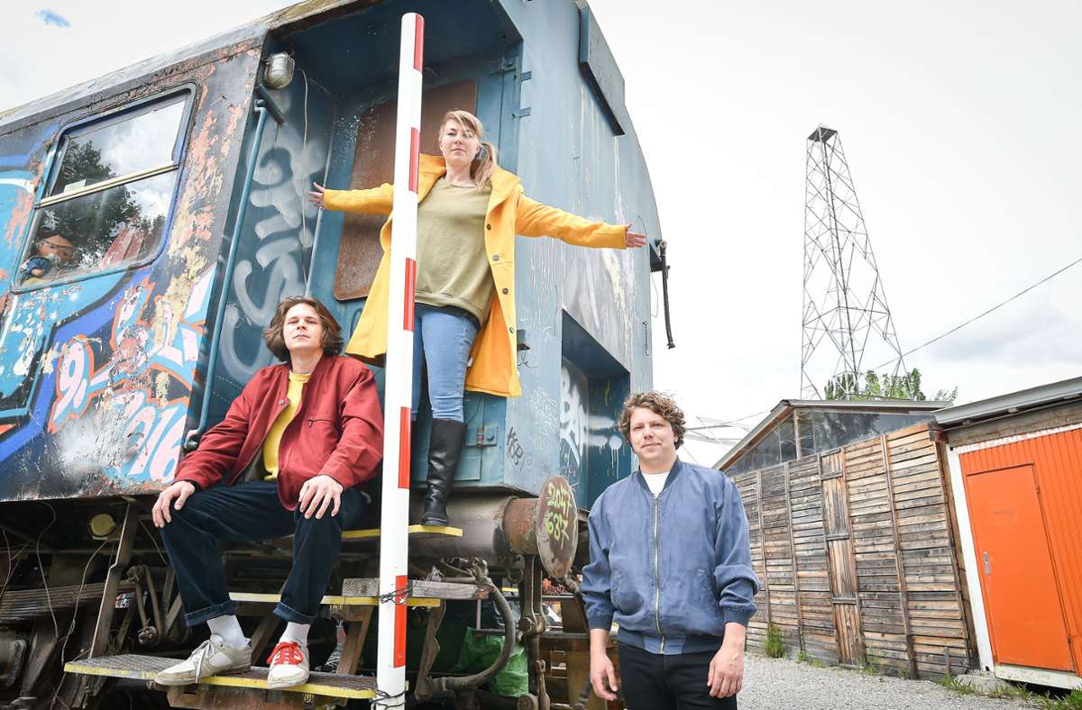 Philipp Knoth, Cali d’Orville und Julian Knoth (von links) sind das Peter Muffin Trio: Eindrücke vom Fotoshooting in der Container City am Nordbahnhof