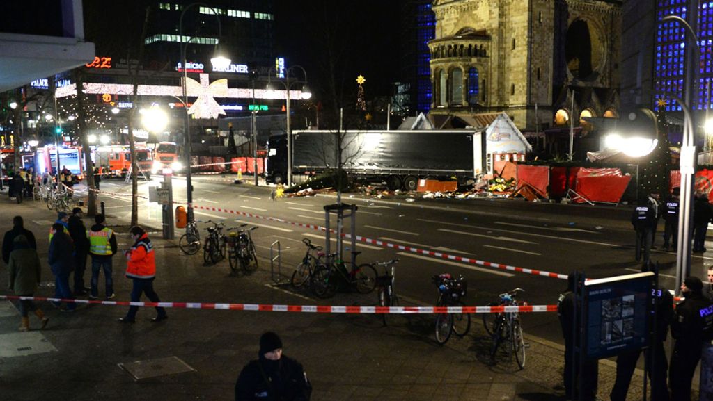Reaktionen zum Vorfall in Berlin: Politiker reagieren mit Entsetzen und Mitgefühl