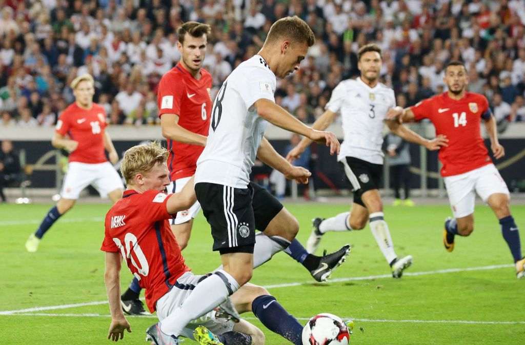 Zweitens - Der Sieg über Norwegen: Sollte die aktuelle deutsche Nationalmannschaft im Sommer 2024 dann in der Mercedes-Benz-Arena spielen, so weiß sie, dass ihr hier vieles gelingen kann. Das fulminante 6:0 gegen die Norweger kann eigentlich nur der Anfang gewesen sein auf dem Weg zum Titel.