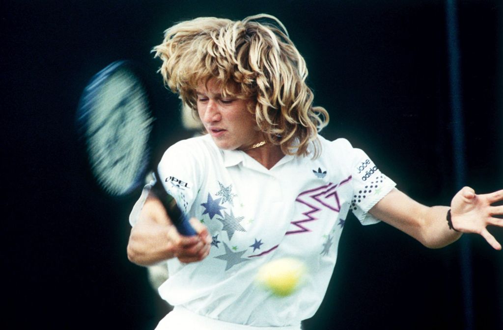 Stefanie „Steffi“ Graf hält bis heute den Rekord für das kürzeste Grand-Slam-Finale der Geschichte. 1986 besiegte sie im French-Open-Endspiel die 17-jährige Natallja Swerawa in unglaublichen 32 Minuten mit 6:0 und 6:0.
