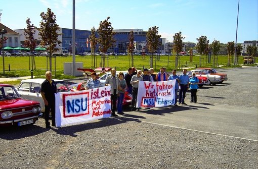 Die drei Buchstaben NSU stehen für schöne Fahrzeuge – das haben die Mitglieder des Prinz Club Schwaben bei ihrer Demonstration in Böblingen betont. Foto: StZ