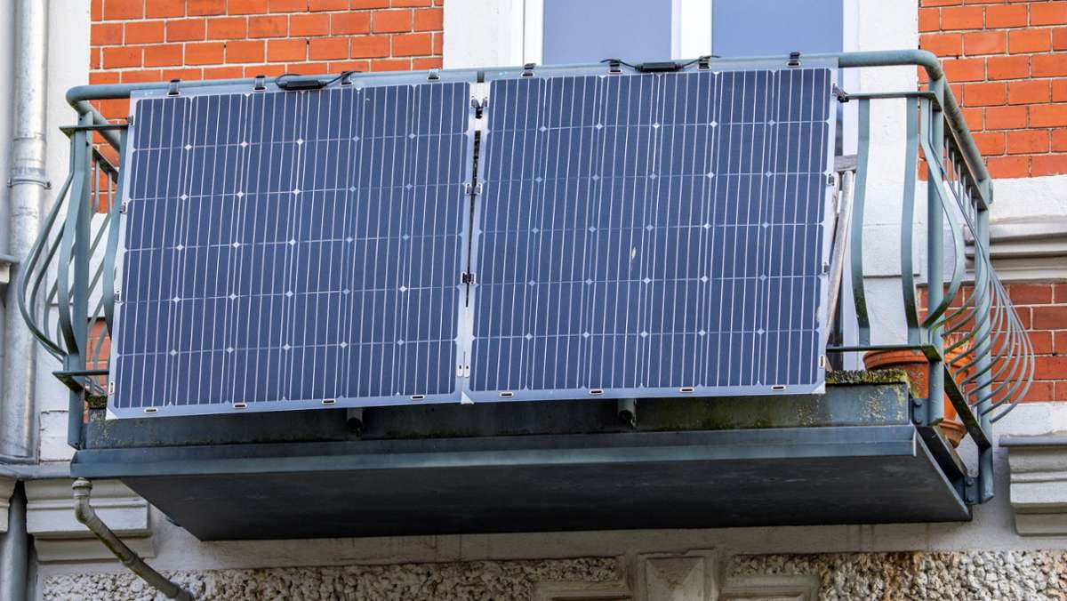 Vermieter untersagt Solarmodul: Umwelthilfe unterstützt Mieter bei Klage für Balkonkraftwerk