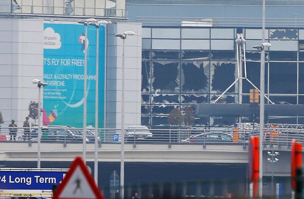 Der Flughafen in Brüssel wurden bei zwei Explosionen schwer beschädigt.