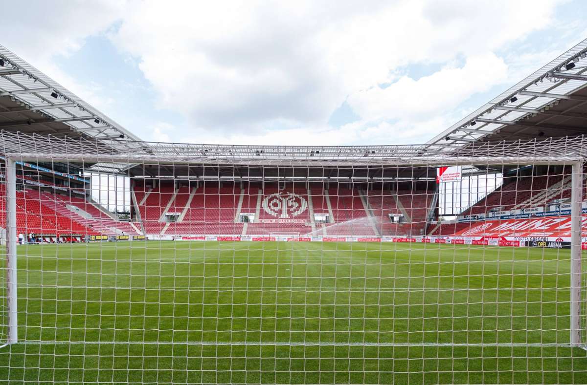 1. FSV Mainz 05: 11.476 Zuschauer