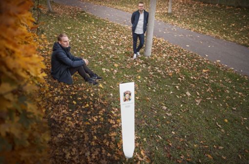 Stephan (links) und Simon Weber wollen die Trauer- und Grabkultur an die heutige Gesellschaft anpassen. Foto: Stoppel
