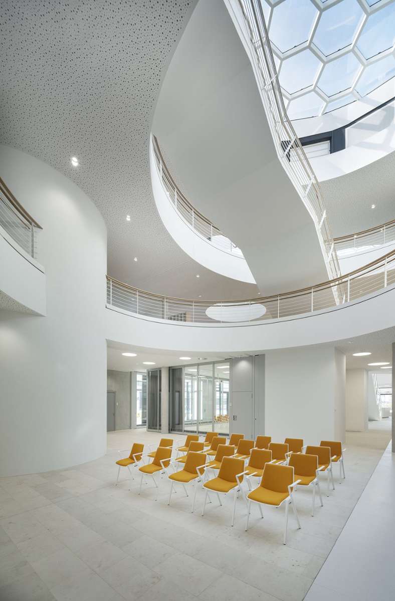Max-Planck-Institut für Struktur und Dynamik der Materie Hamburg- Bahrenfeld
