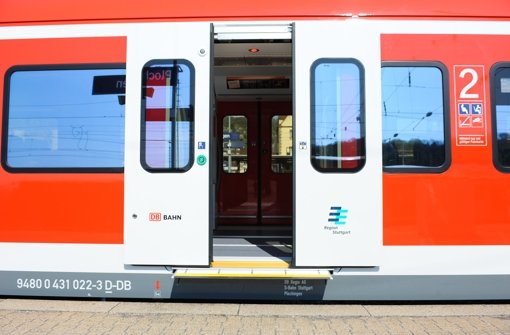 An der S-Bahn-Haltestelle Goldberg in Sindelfingen hat einer 29-Jährigen ein Exhibitionist aufgelauert. (Symbolfoto) Quelle: Unbekannt