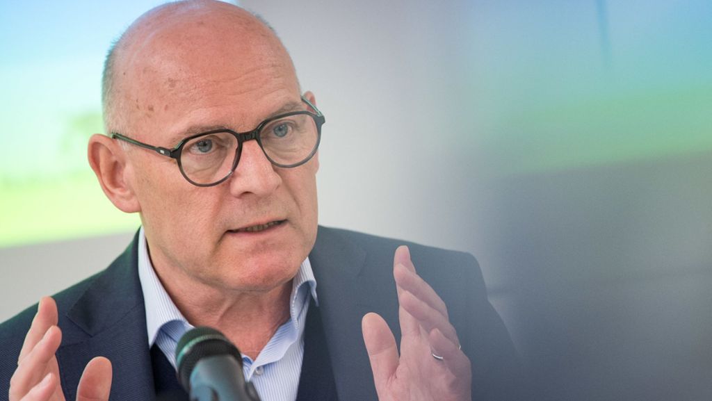 Winfried Hermann zu OB Palmer: „Schwarzfahren von Flüchtlingen kein gewaltiges Problem“