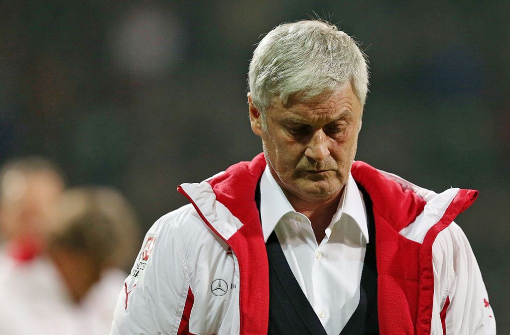 Armin Veh (1. Juli 2014 bis 23. November 2014) hörte auf sein Herz und kam ein zweites Mal zum VfB. Doch der Meistertrainer von 2007 erkannte schnell, dass er sich die Verhältnisse in Stuttgart anders vorgestellt hatte. Es lief nicht gut und Veh verlor die Lust. Er trat zurück.