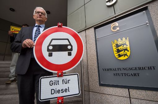 Jürgen Resch von der Umwelthilfe (DUH) treibt seit Jahren die deutsche Automobilindustrie vor sich her – wie schafft er das trotz relativ bescheidener Finanzmittel? Foto: dpa
