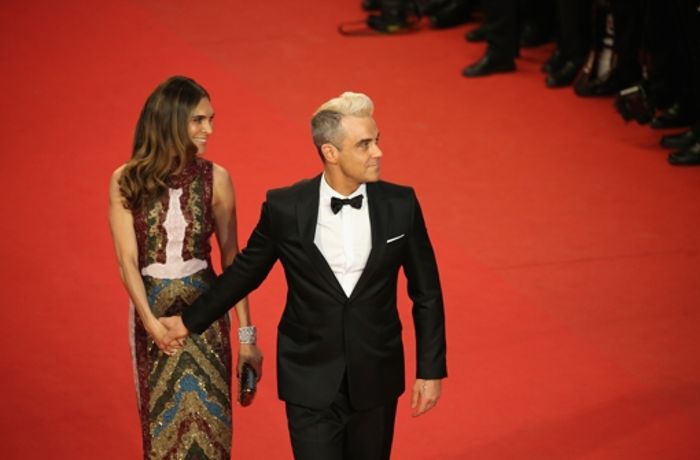 Robbie Williams und Ayda Field kuscheln offensiv