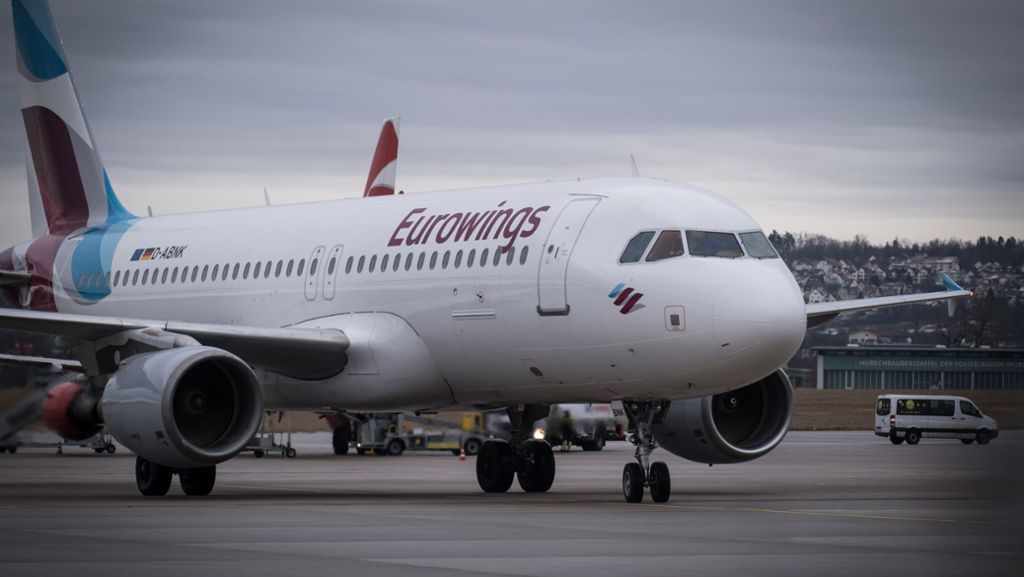  Am Freitag sind zwei Maschinen der Fluggesellschaft Eurowings auf Flügen nach Spanien aus technischen Gründen umgekehrt und wieder in Deutschland gelandet. In beiden Fällen konnte der Sprecher noch keine Angaben zu den technischen Gründen machen. 